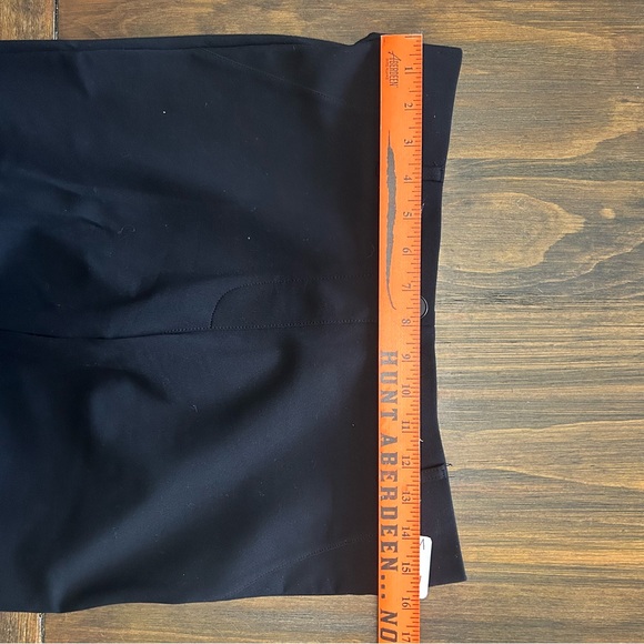 Betabrand black Two-Pocket DPYP Dress Pant Yoga Pant | Straight medium petite - Picture 6 of 8